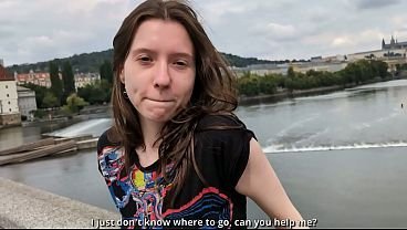 路上で出会ったポーランド人女子学生との出来事は、彼女の小柄な体に大量の精液をぶちまけることで幕を閉じた  | アダルト動画